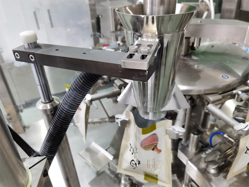 دستگاه بسته بندی شیر پاکتی